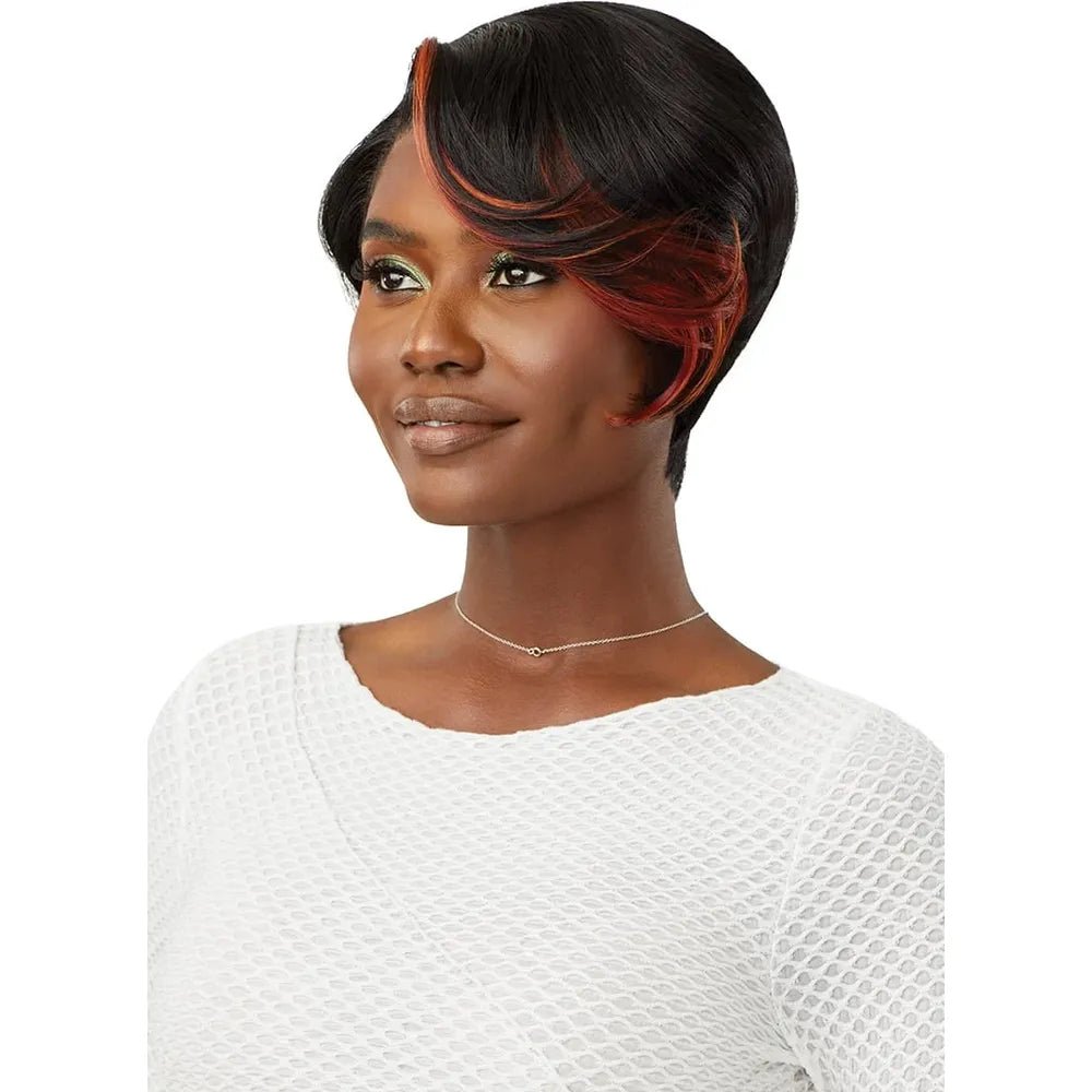 Outre Melted Hairline Synthetic HD Lace Front Wig - Kit thumbnail 5