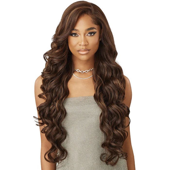 Outre Melted Hairline Swirlista HD Synthetic Lace Front Wig - Swirl 112 thumbnail 4