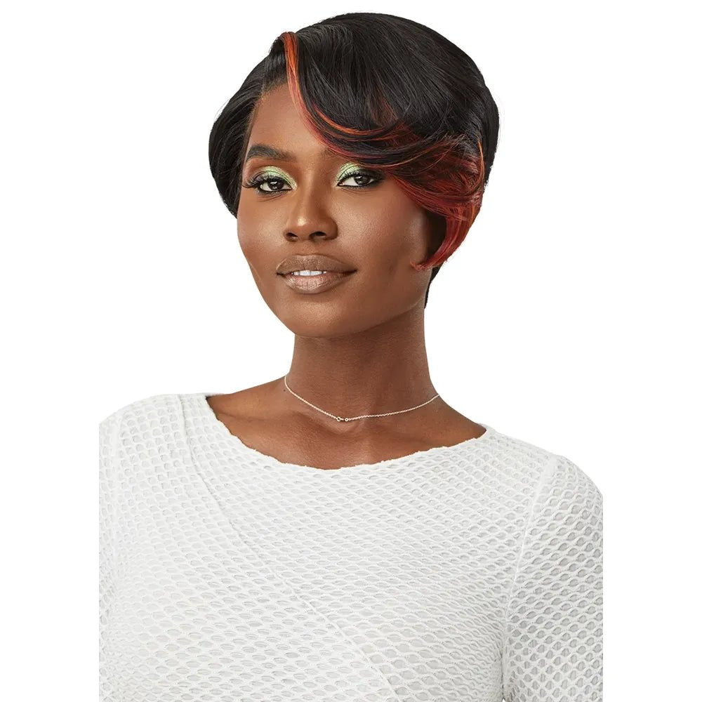 Outre Melted Hairline Synthetic HD Lace Front Wig - Kit thumbnail 2