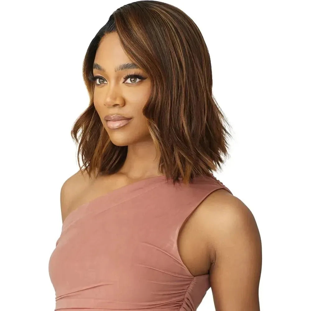 Outre Melted Hairline Synthetic HD Lace Front Wig - Adelina thumbnail 5