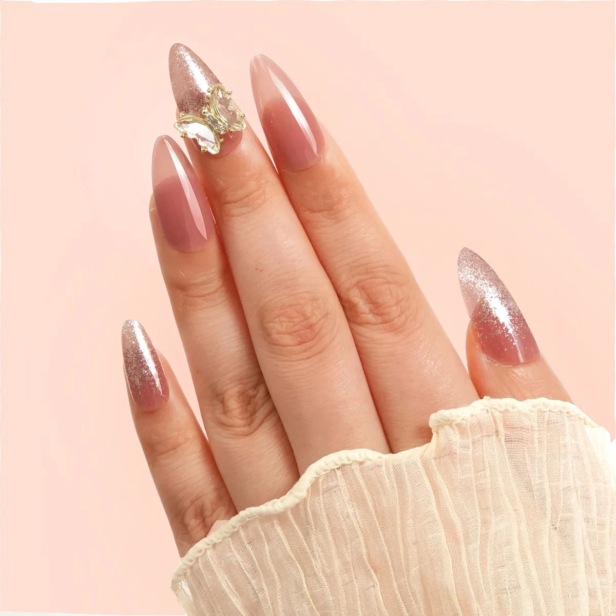 Maison Deluxe - Winged Opulence 65234 thumbnail 2