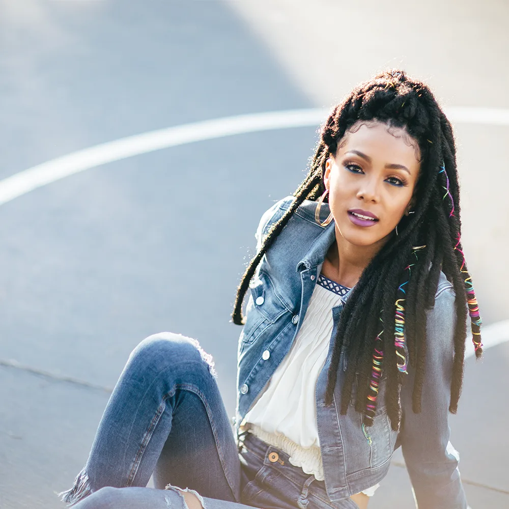 Bobbi Boss: Bae Locs 20" thumbnail 3